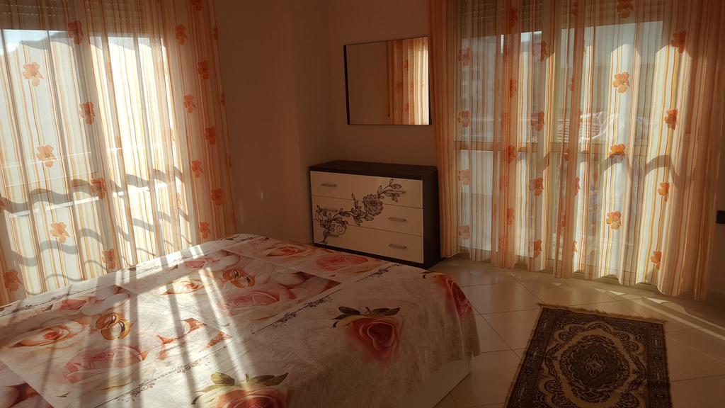 Faik Shehu Apartments Durres Exterior photo