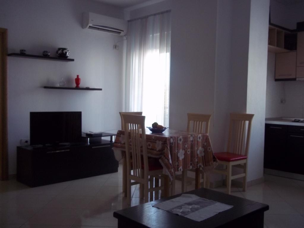 Faik Shehu Apartments Durres Exterior photo